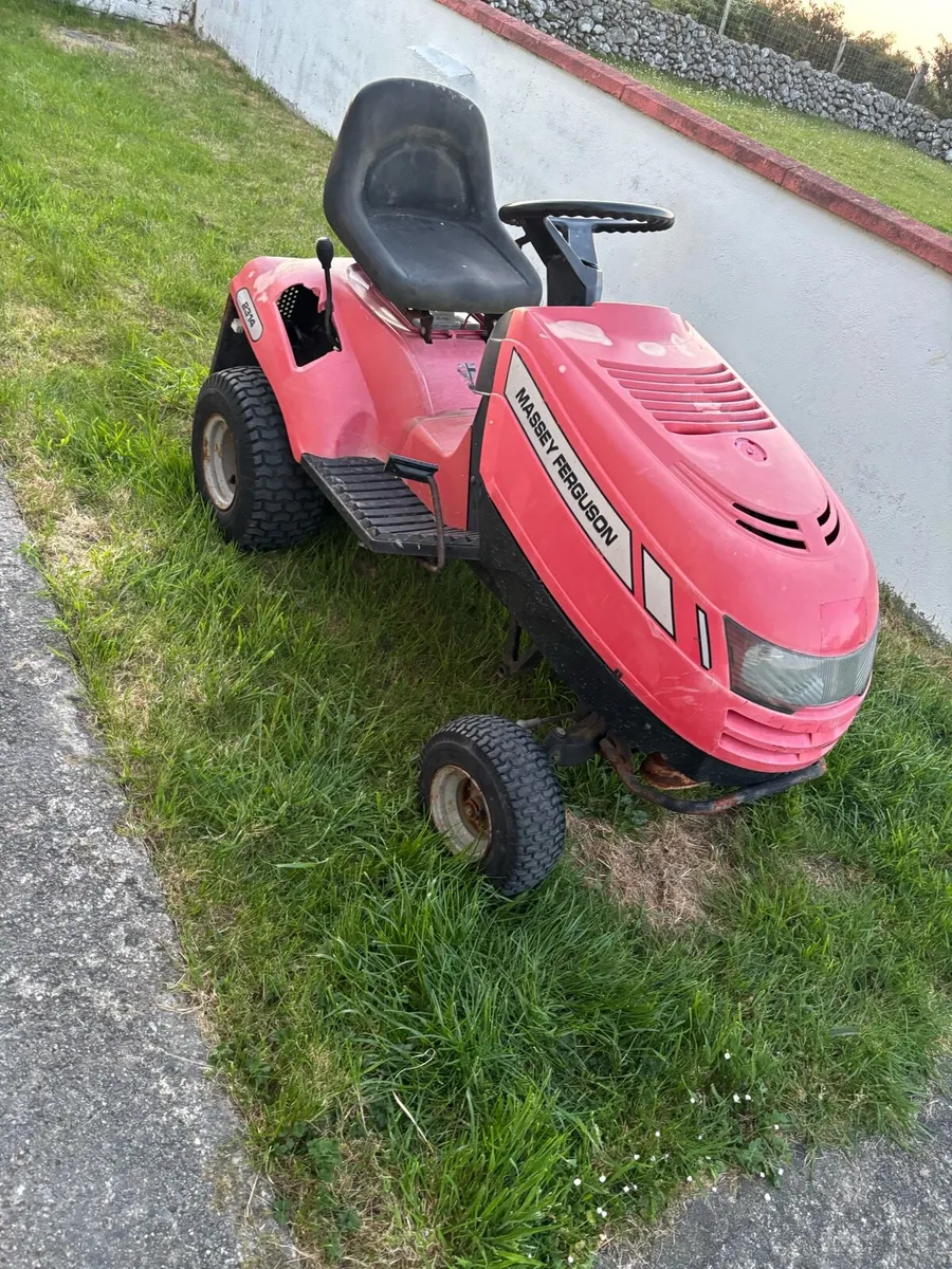 Massey Ferguson - Image 1