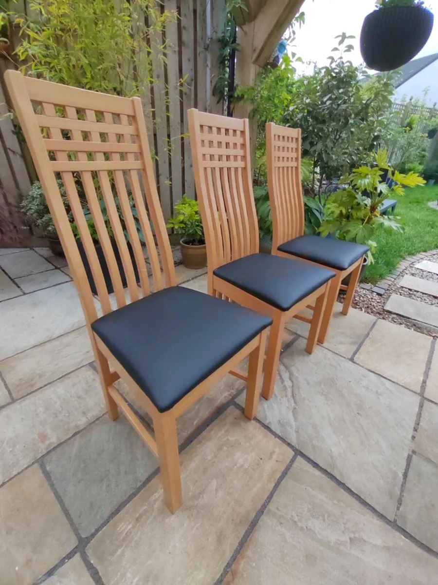 6 kitchen dining chairs - Image 1