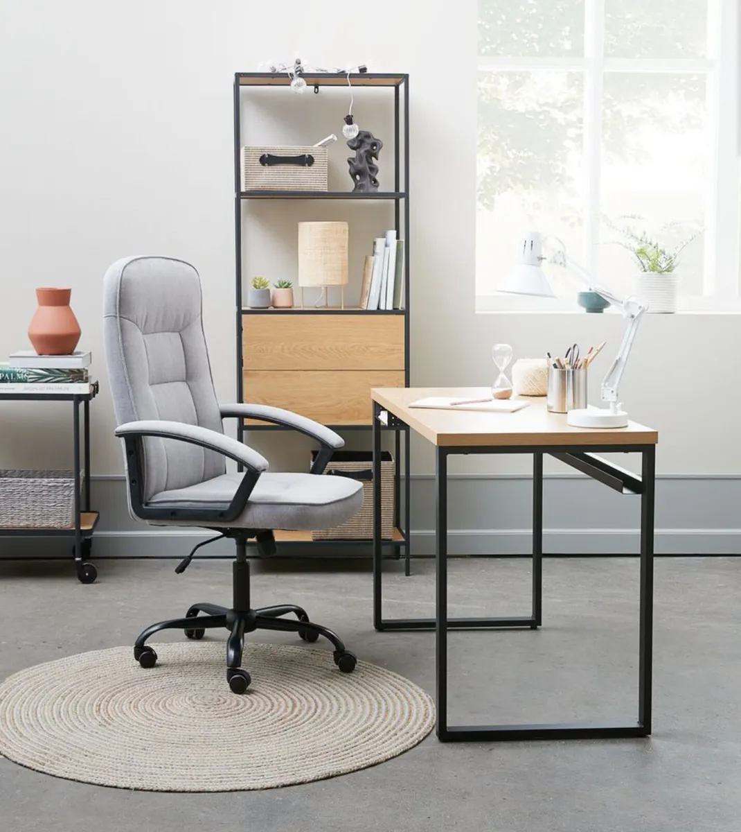 Office table - new - Image 2
