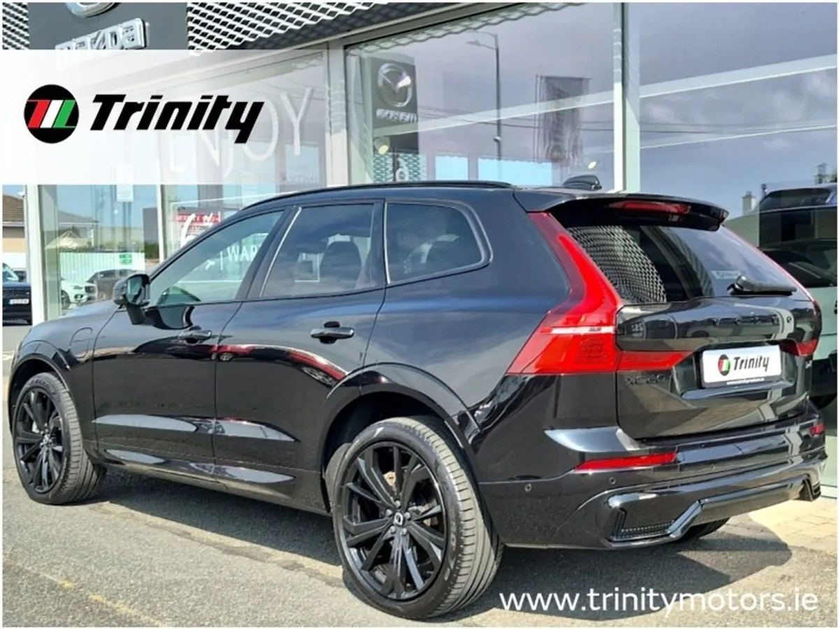 Volvo XC60 Xc60 Plus Black EDT T6 AWD Phev Trinit - Image 3