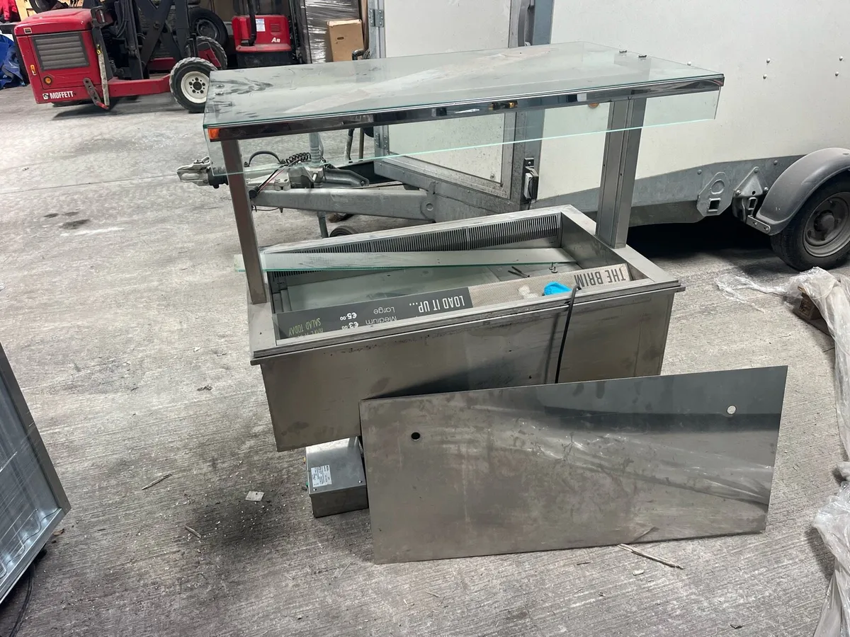 Small salad bar - Image 1