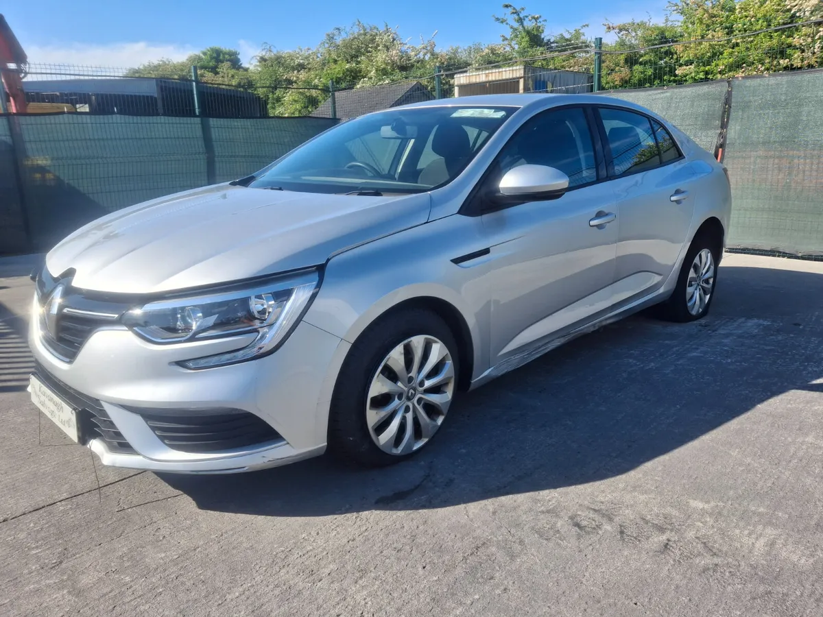 2017 Renault Megane Automatic 43km.only - Image 2