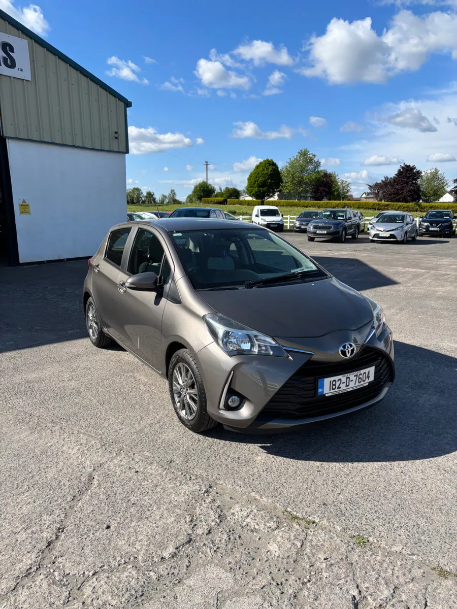 Toyota Yaris 2018 - Image 2