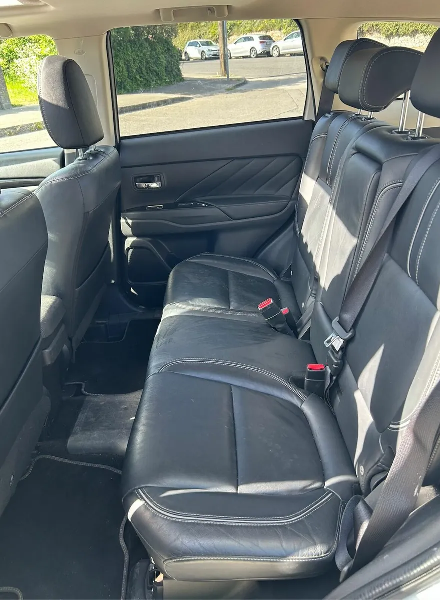 Mitsubishi Outlander 2017 - Image 4