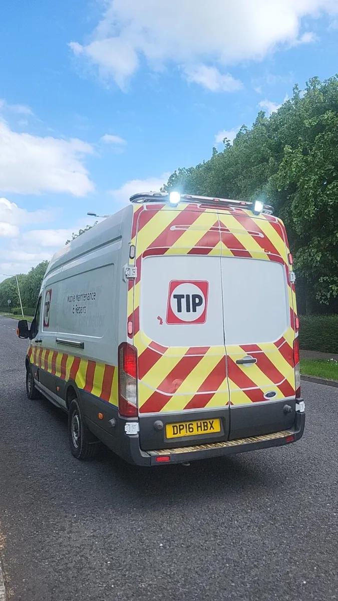 Transit service van - Image 2