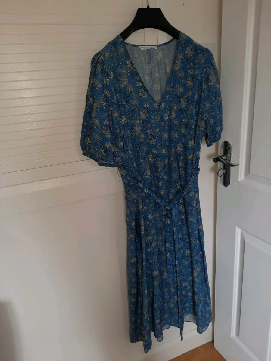 Ladies Floral Dress - Image 1