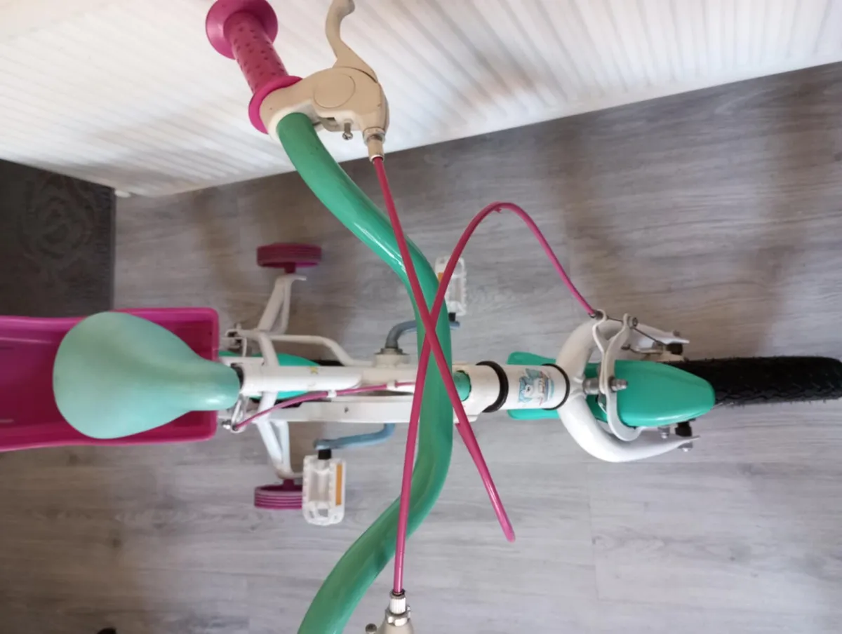 Kids unicorn bike size 14 inch wheels. - Image 4