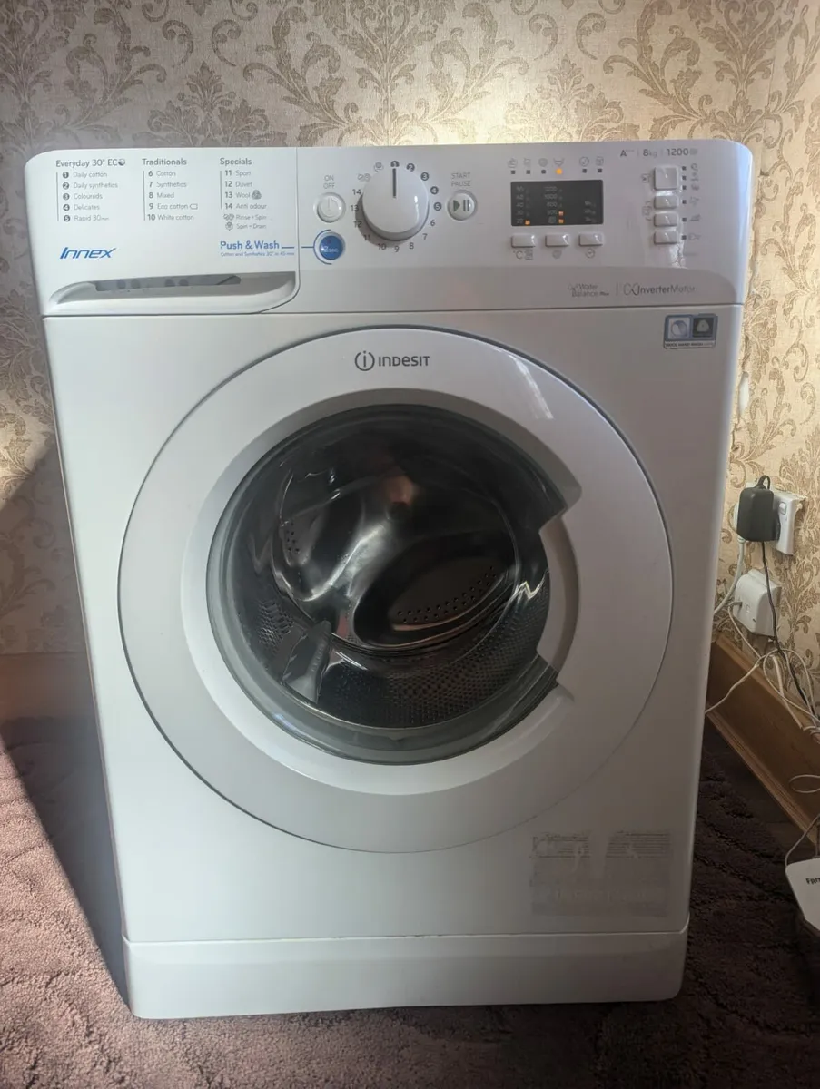 Washing machine - Image 1