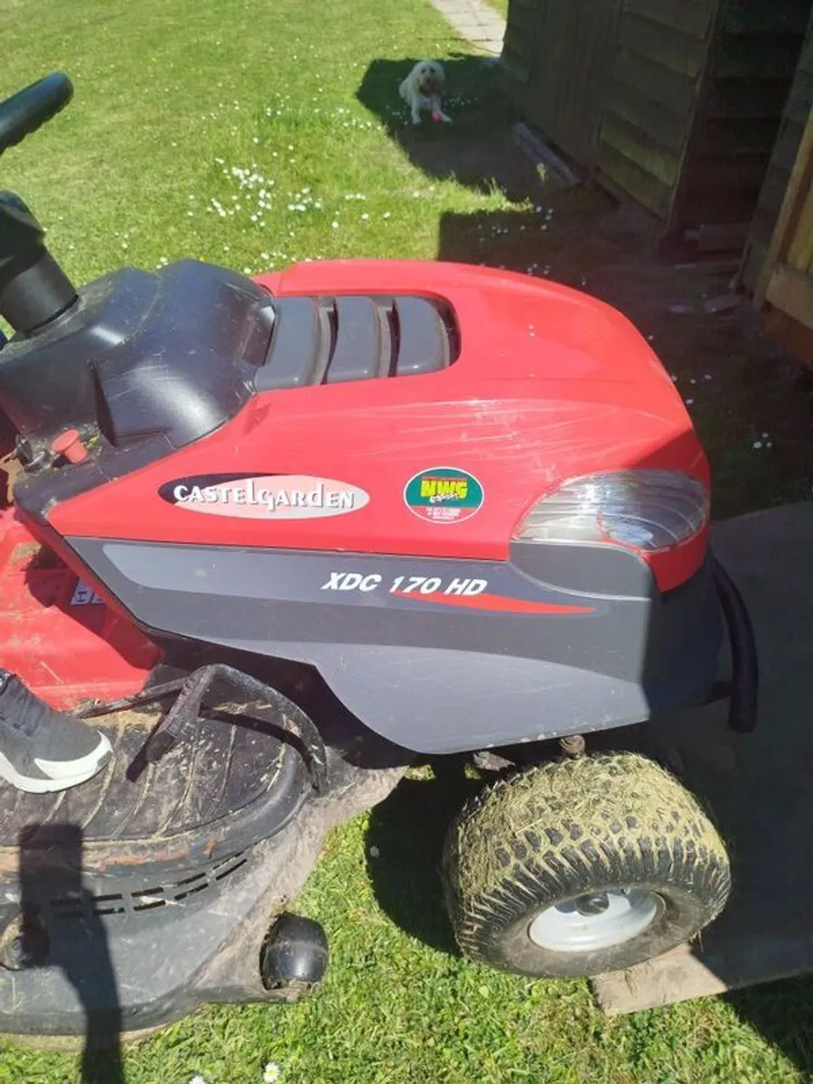 Castle garden tractor lawnmower - Image 4