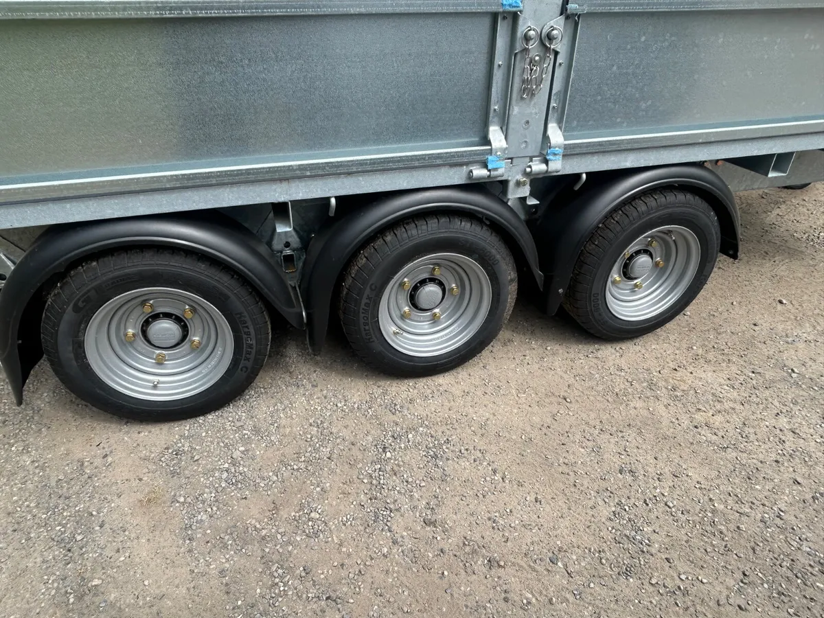 New Ifor Williams 14x6.6 Dropside Tri- Axle - Image 4