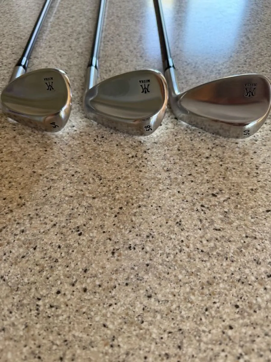 Miura Wedges - Image 1