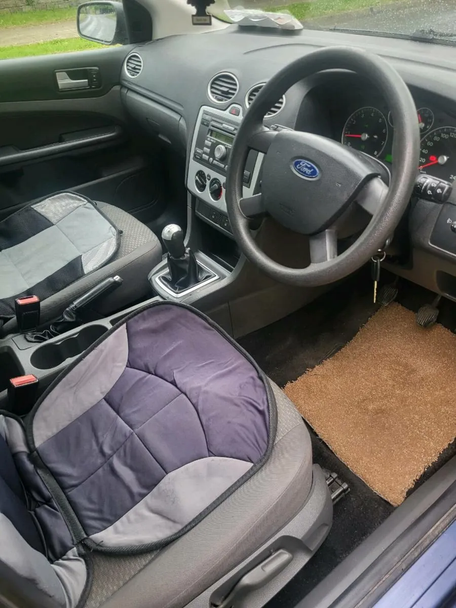 CHEAP SPOTLESS FORD FOCUS PETROL - Image 2