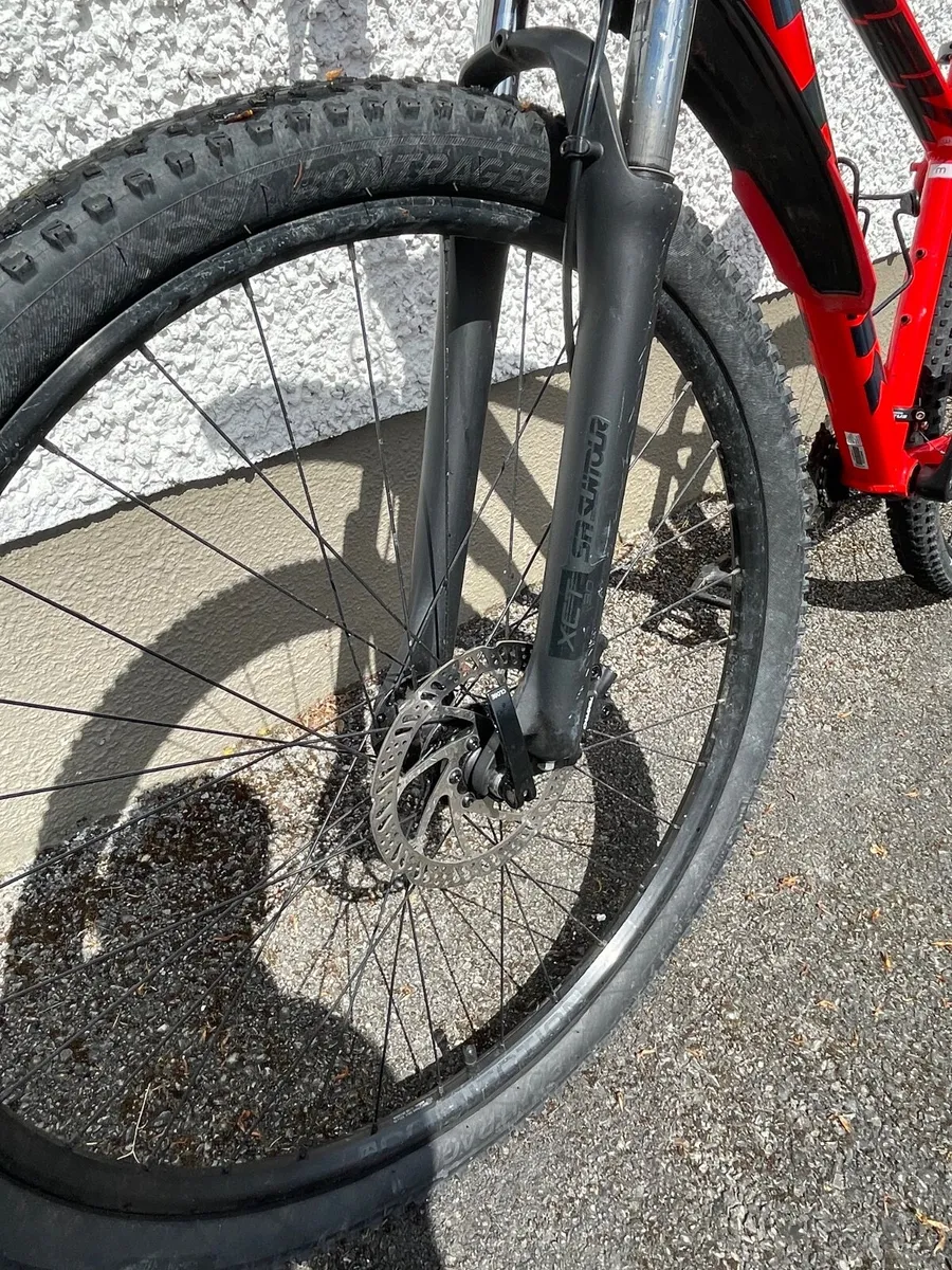 2021 marlin 6 trek Mountain bike - Image 2
