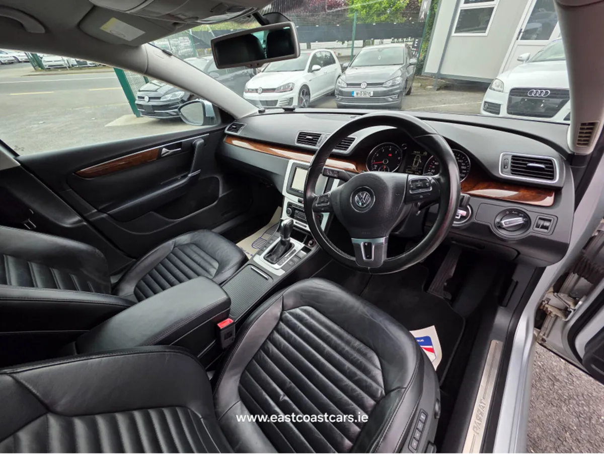 Volkswagen Passat ESTATE 1.4 FULL QUILTED LEATHER - Image 2