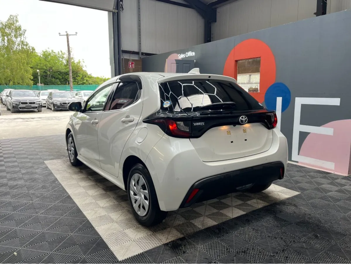 Toyota Yaris 1.0 Petrol / 60k KMs / Reverse Camer - Image 4