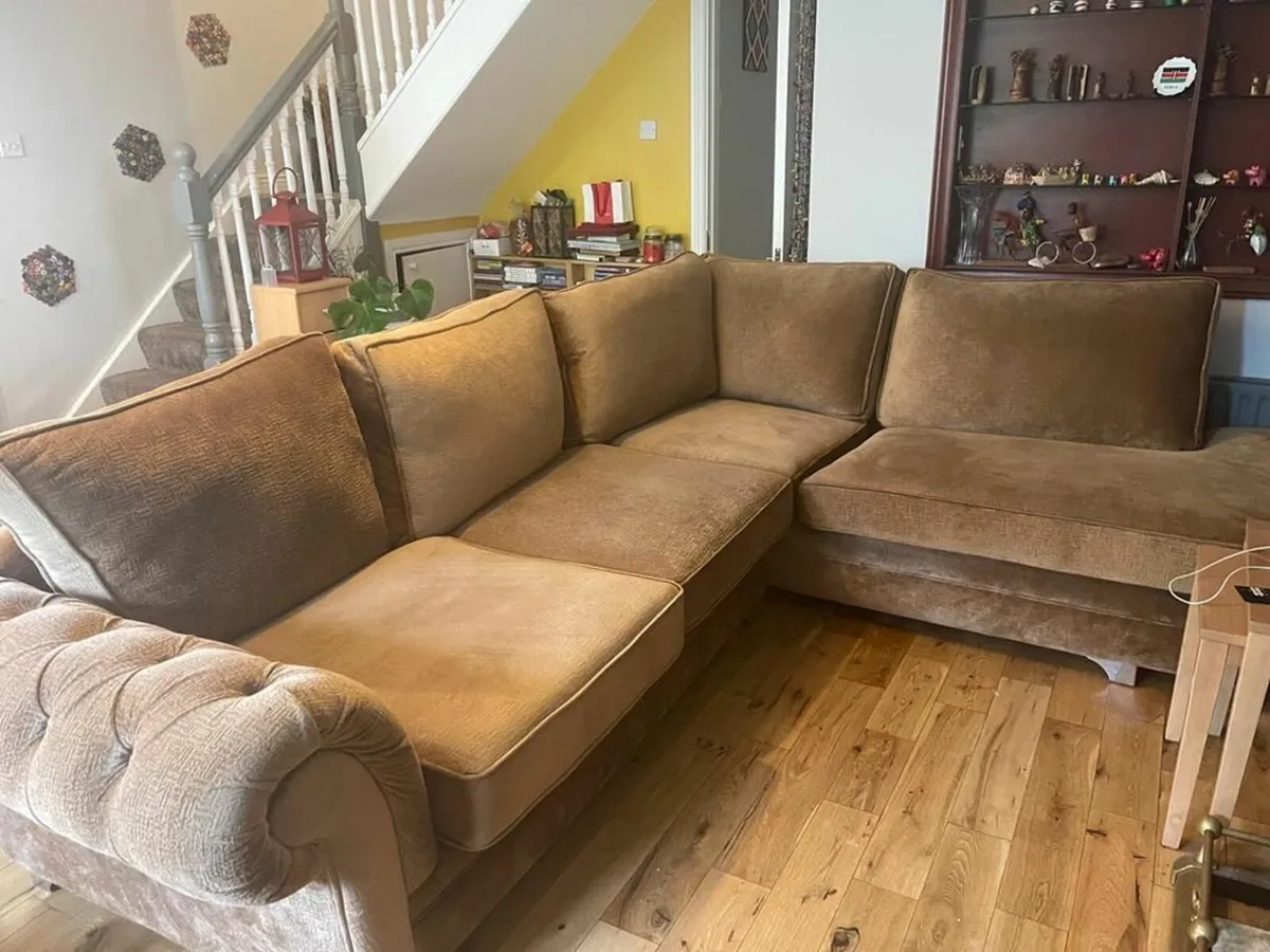 Corner sofa - Image 1