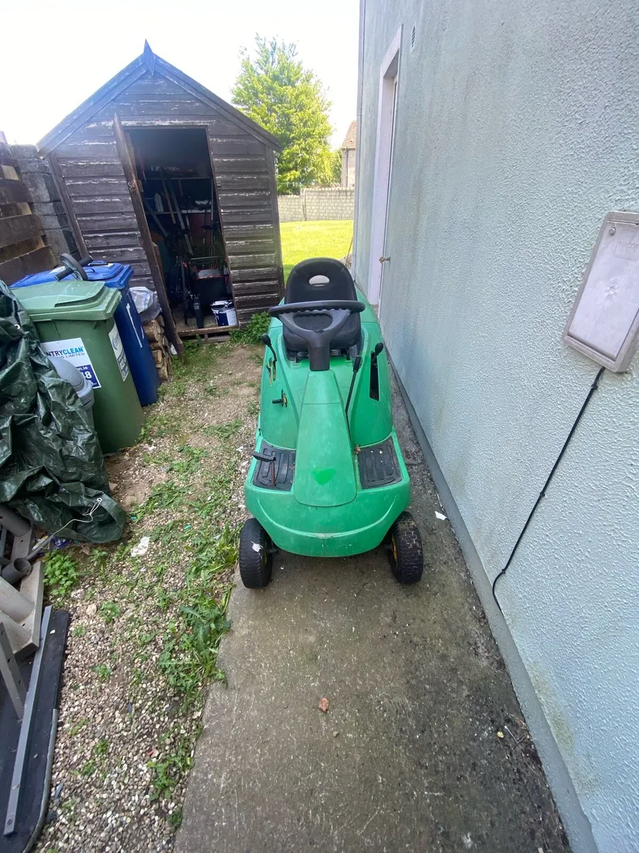 Ride on Lawnmower - Image 2