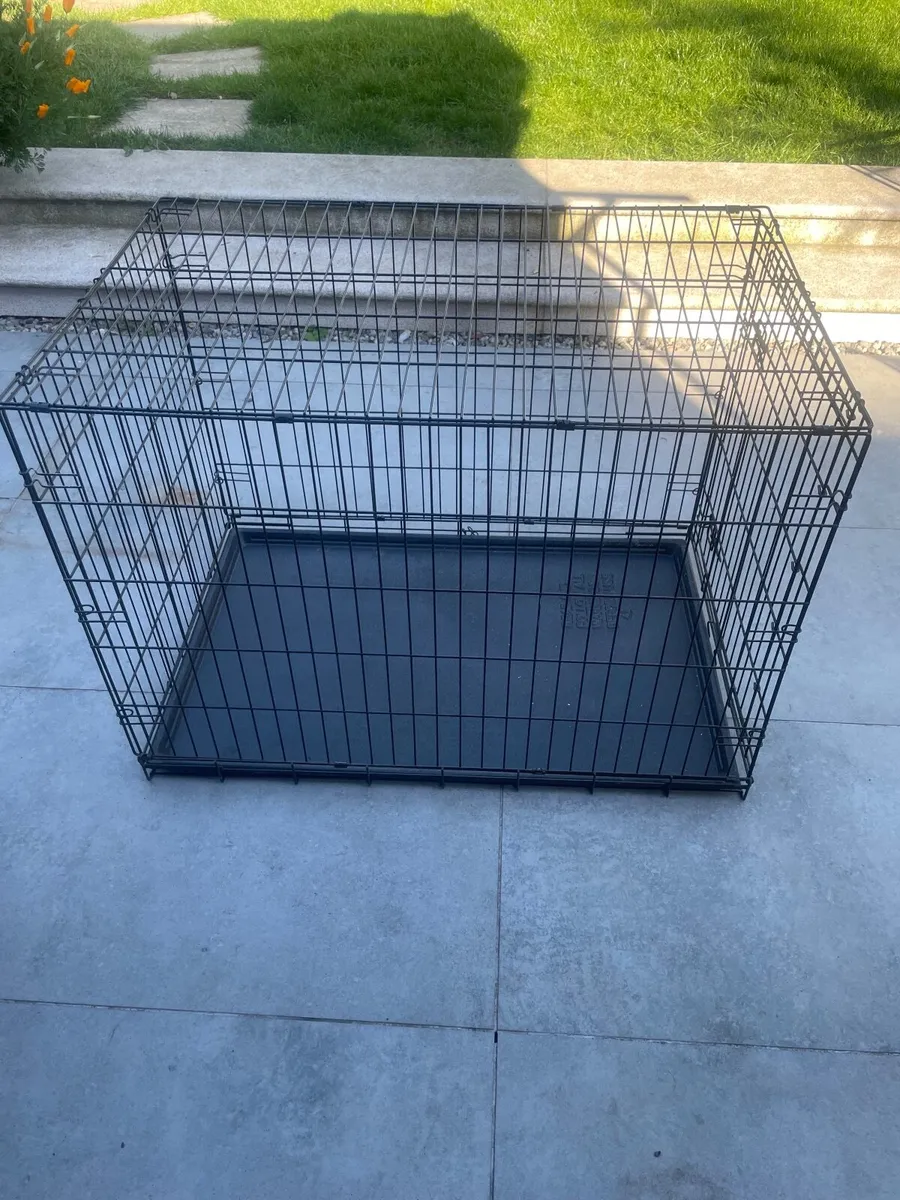 Metal Foldable Dog Crate – €30 – 108 x 70 x 76cm - Image 2