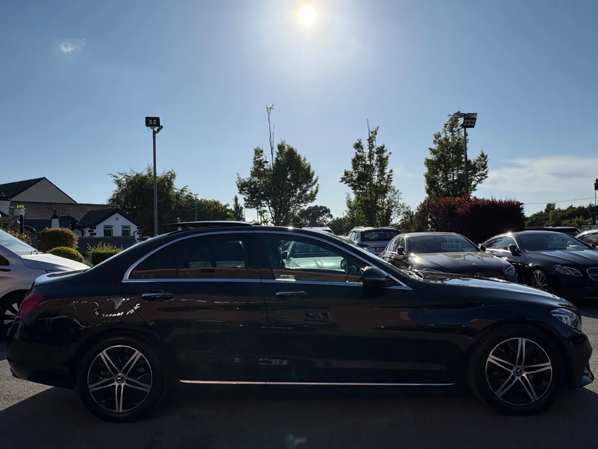 191 Mercedes-Benz C220 Premium *Sunroof* - Image 4
