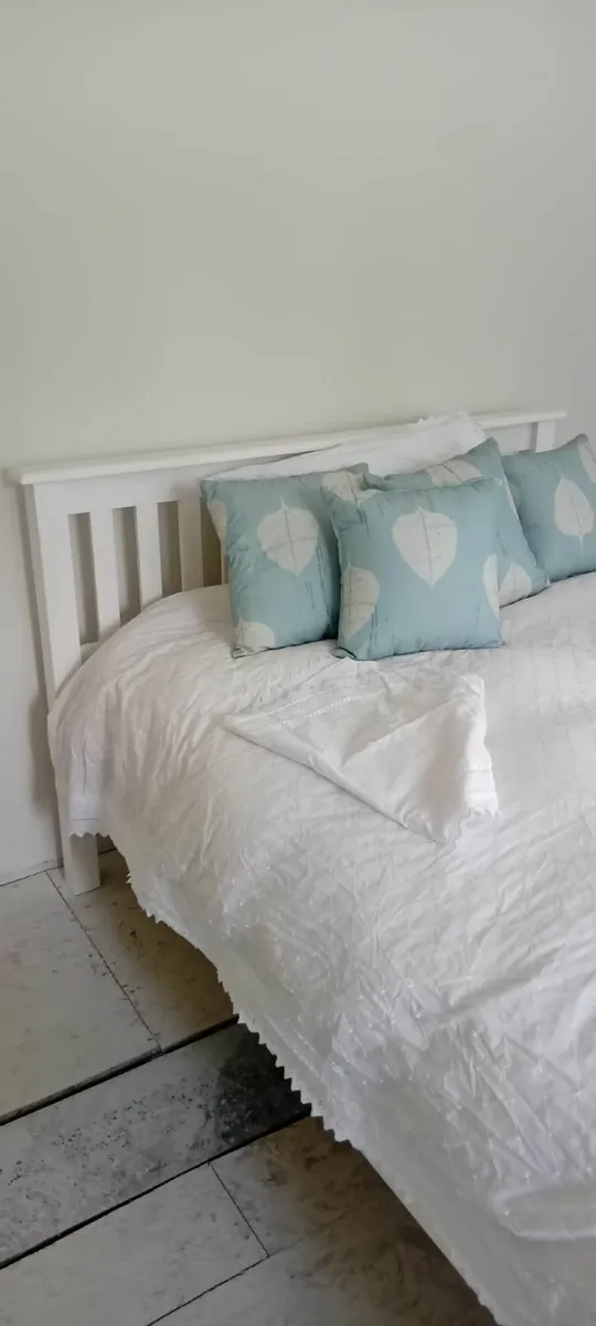 Bed frame - Image 3