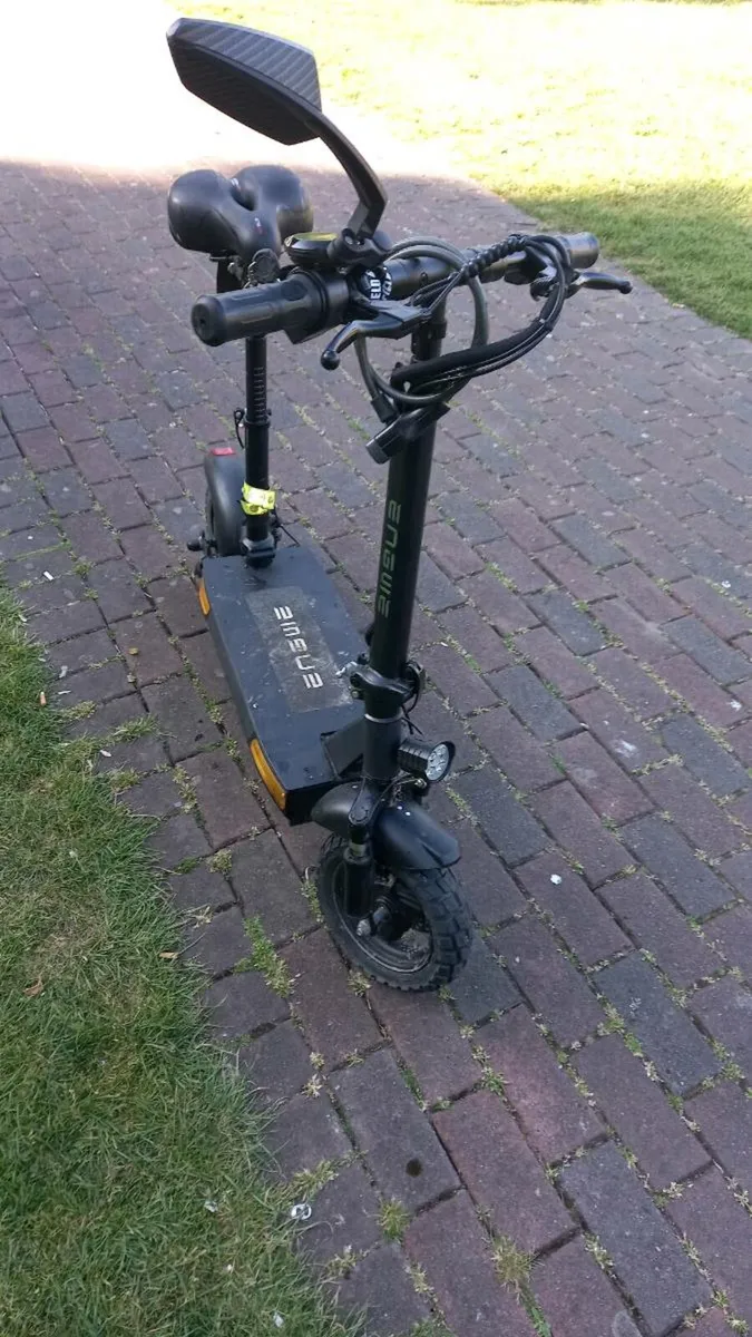 Scooter with seat - Image 3