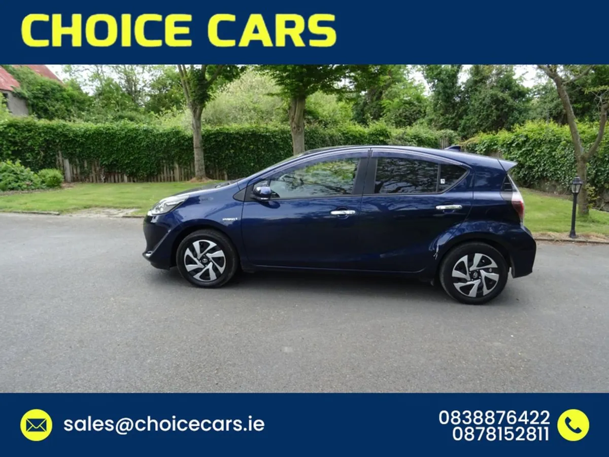 Toyota Aqua 1.5 Auto Hybrid Android Auto - Image 3