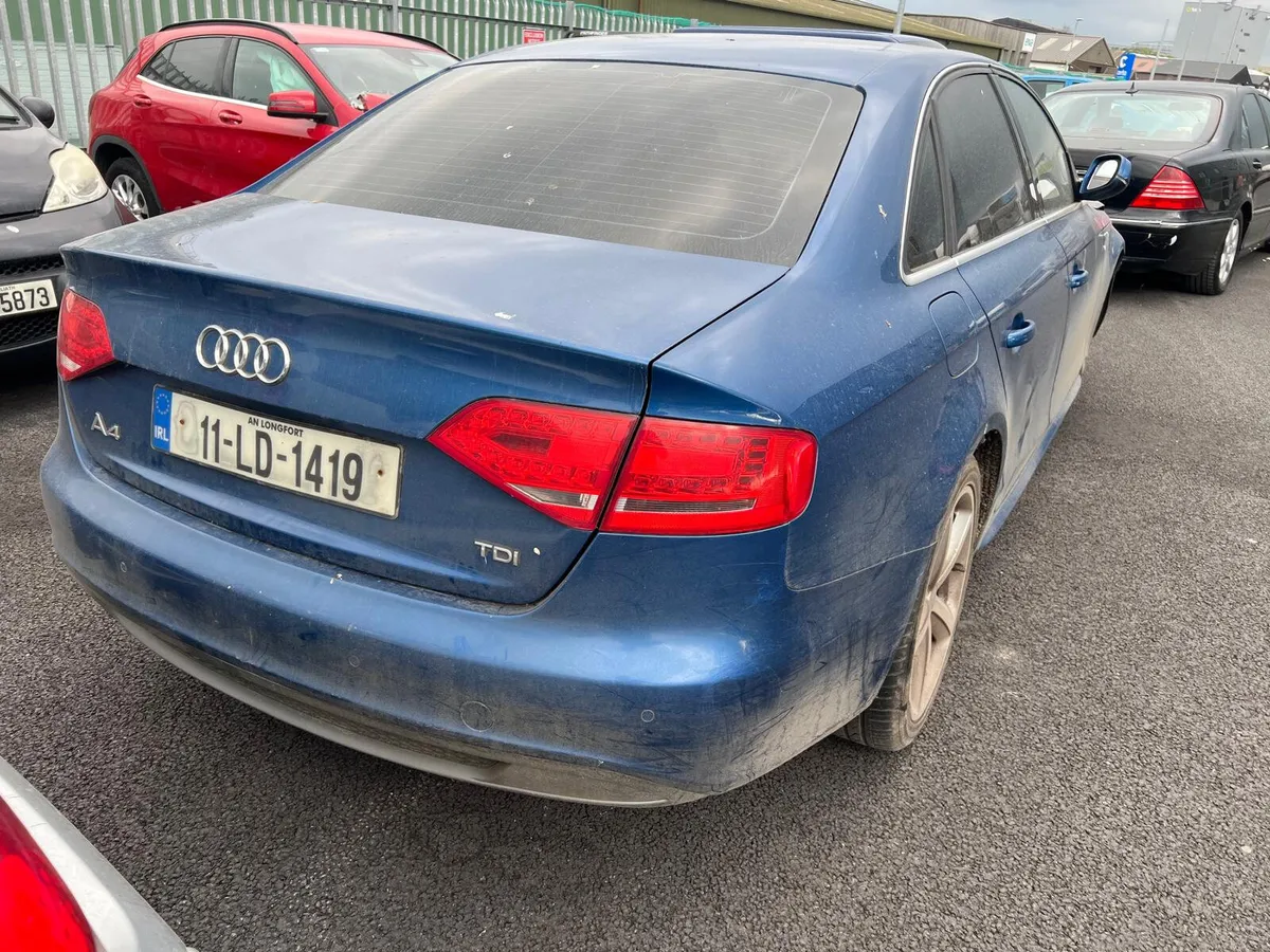 2011 Audi A4 2.0 TDI S LINE - Image 3