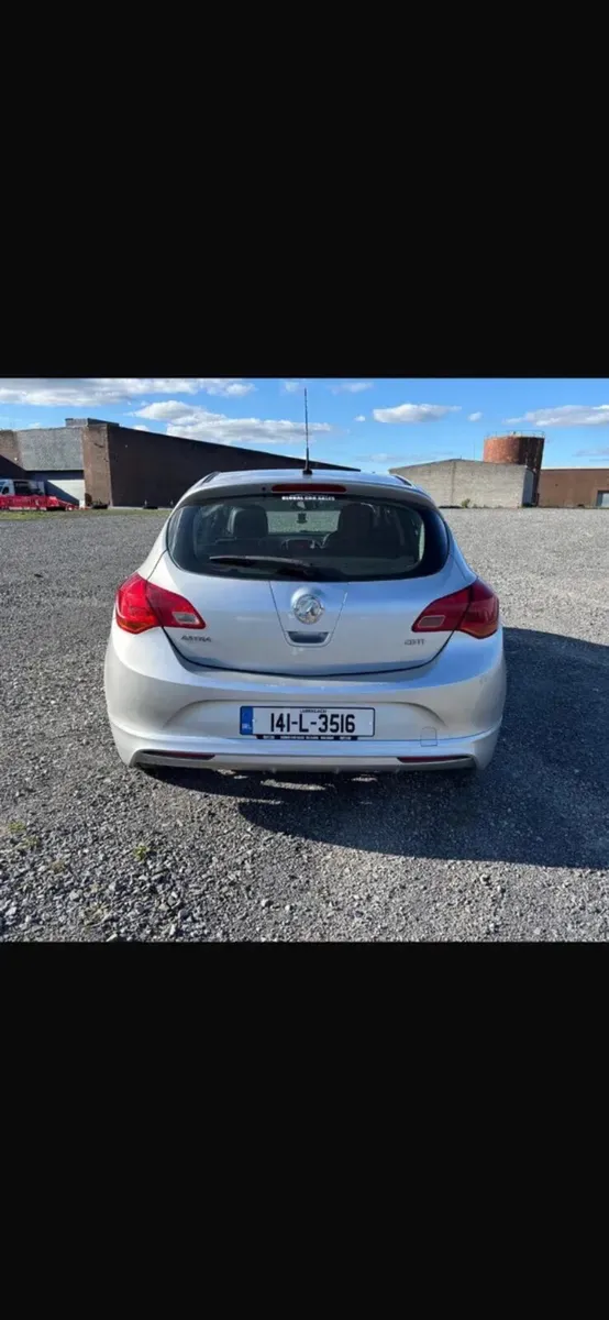 2014 VAUXHALL ASTRA 1.7 CDTI DIESEL HATCHBACK - Image 2