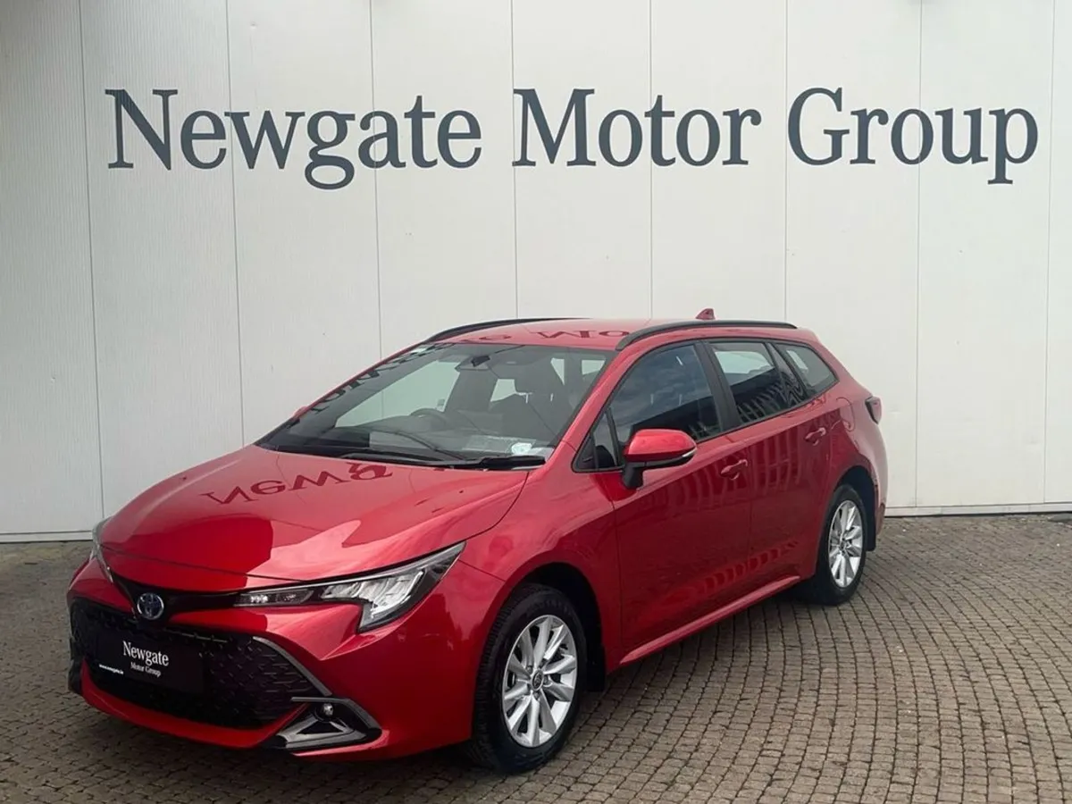 Toyota Corolla HYB Luna T S 4 - Image 1