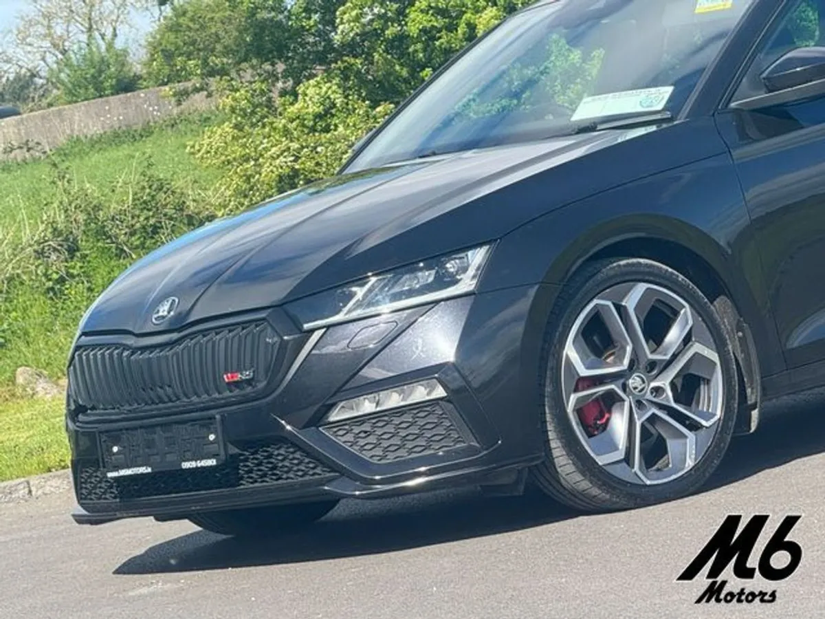 Skoda Octavia VRS 2.0 TDI Auto DSG 200BHP - Image 3