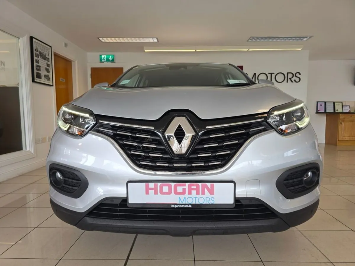Renault KADJAR Petrol 140BHP Best Spec - Image 2