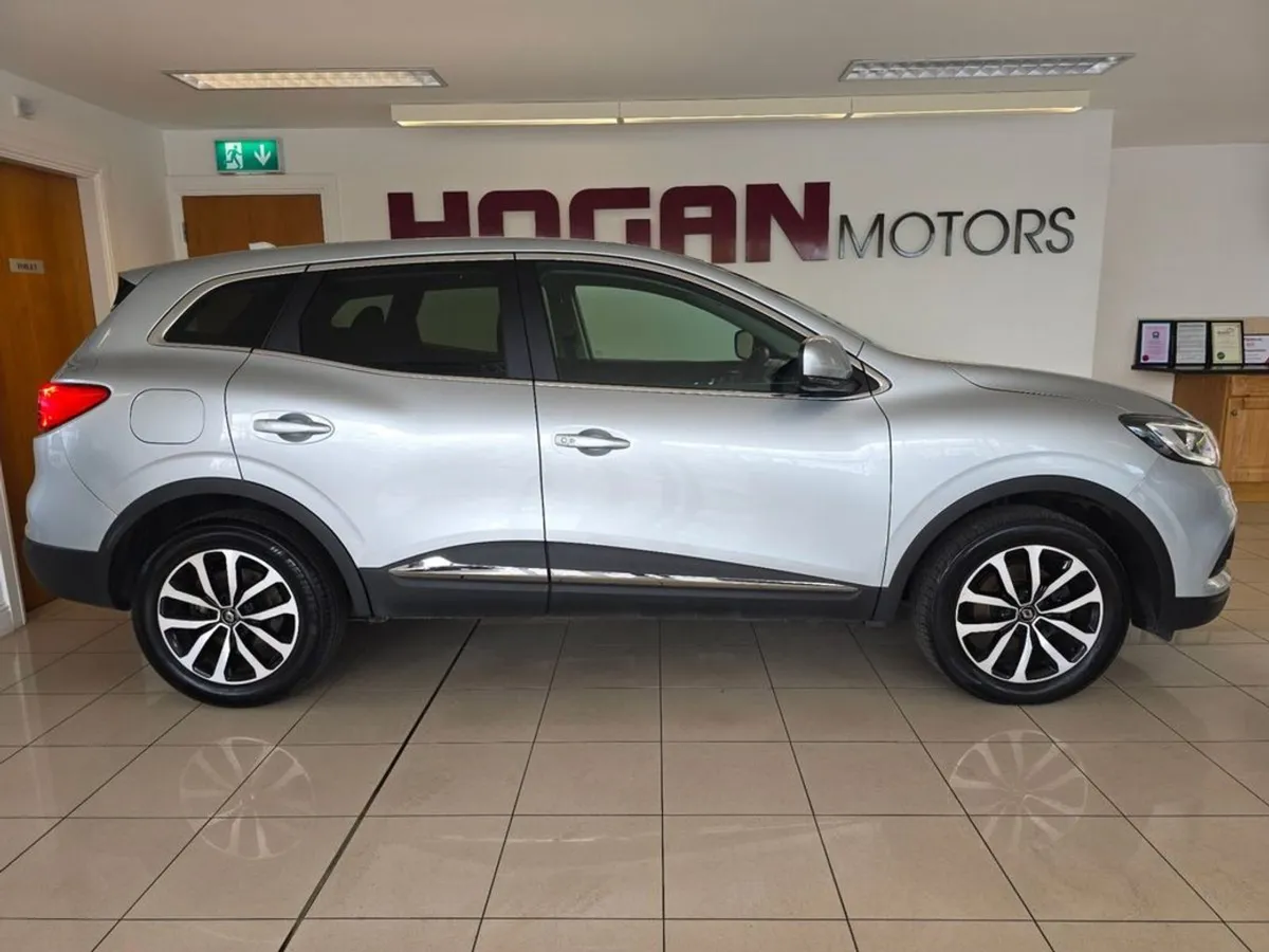 Renault KADJAR Petrol 140BHP Best Spec - Image 3