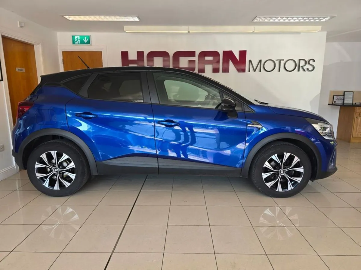 Renault Captur Limited Best Specification - Image 3
