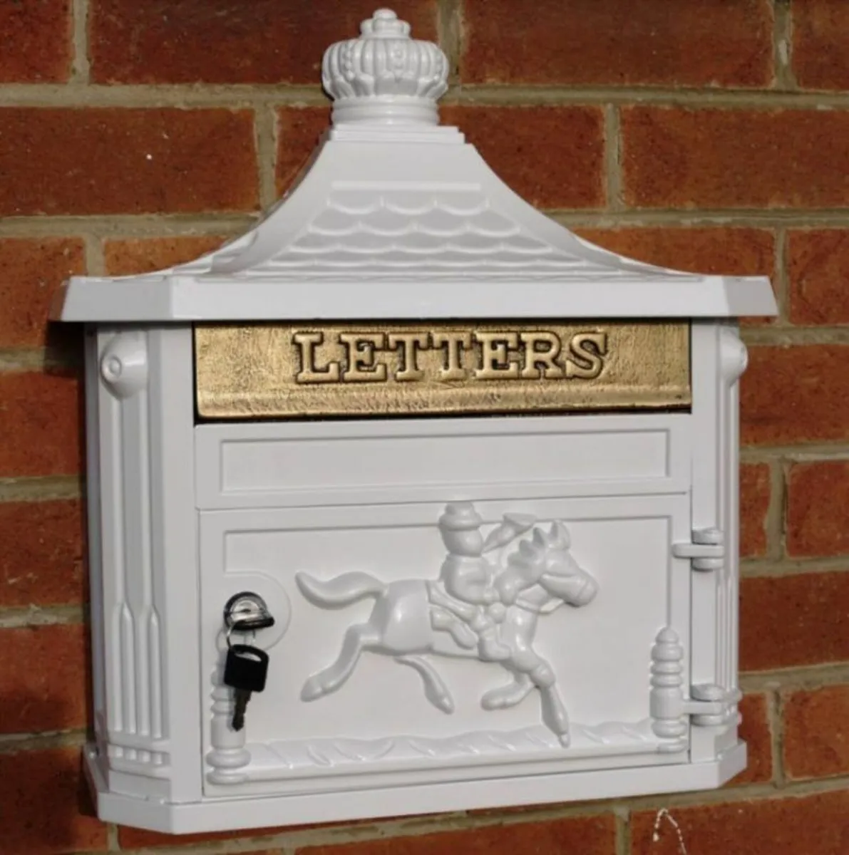 Aluminium Post Box – Wall Mounted – White – D2433