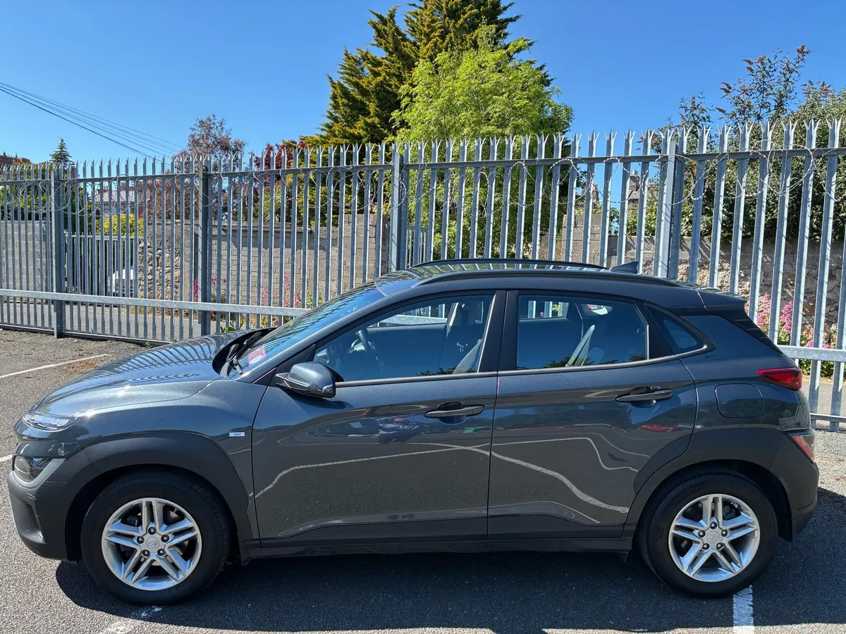 2021 Hyundai Kona Comfort Mild Hybrid Diesel - Image 3