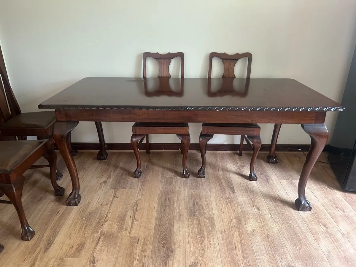 Kitchen table - Image 1