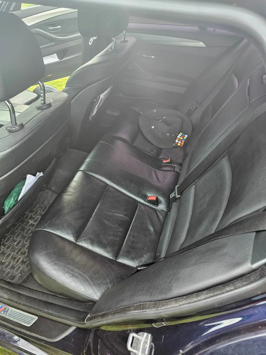 BMW 5-Series 2013 - Image 2