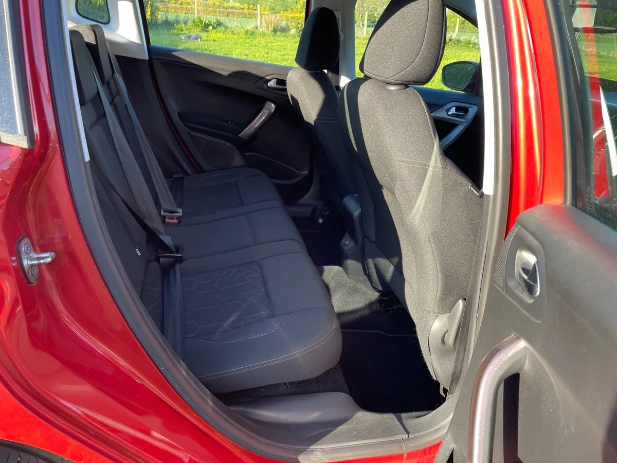 Peugeot 2008 2016 - Image 2