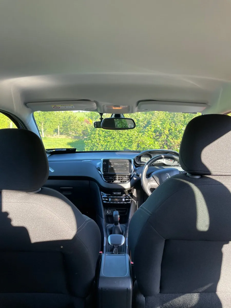 Peugeot 2008 2016 - Image 3