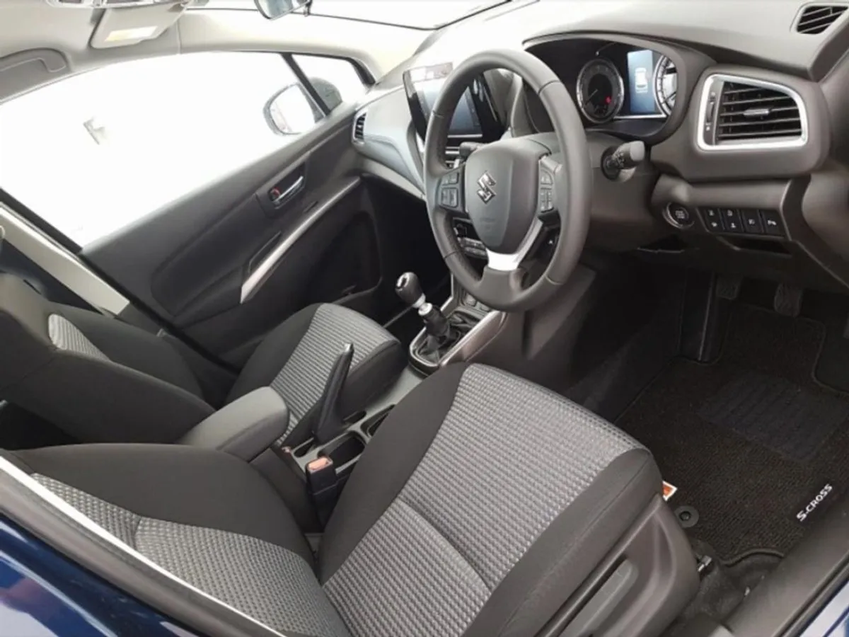 Suzuki SX4 S-Cross Ultra - Image 3