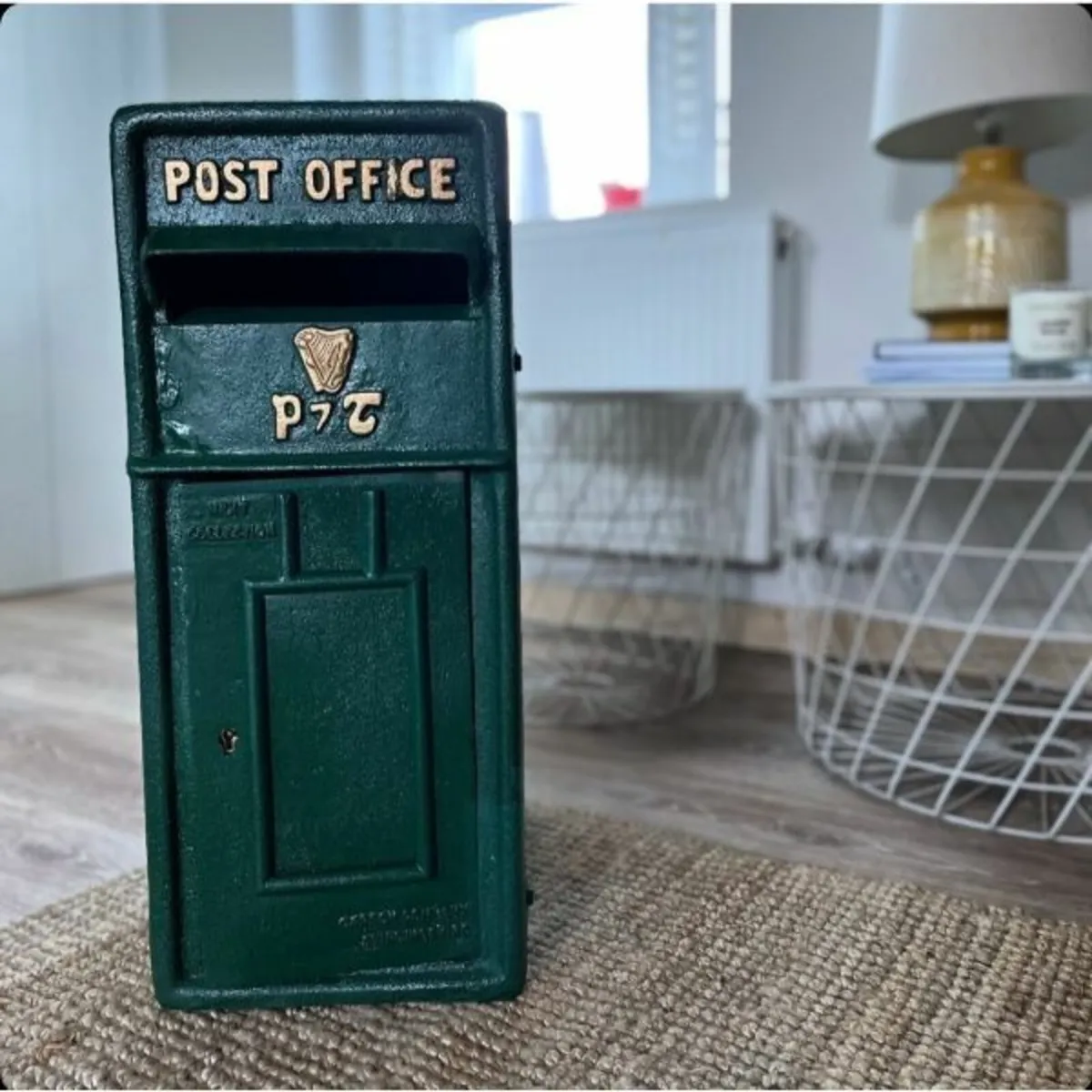 Irish cast iron post box – H233 - Image 1
