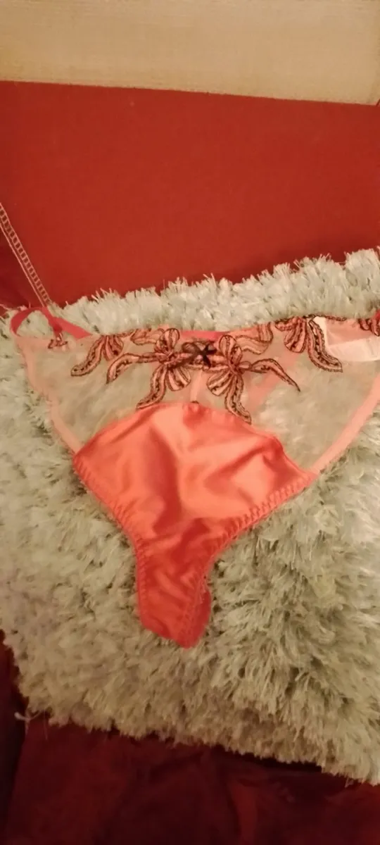 Crossdresser? Lingerie thongs - Image 2