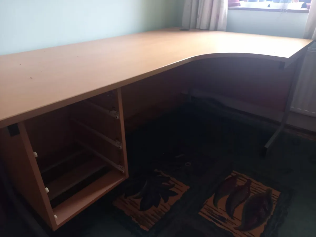 Office Desk with drawerd - Image 1