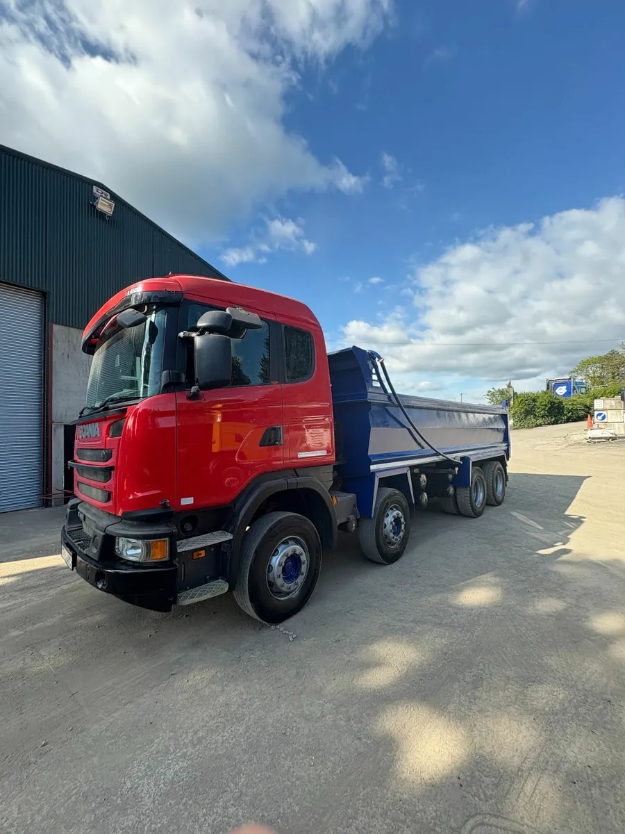 2015 Scania G410 8x4 Tipper - Image 1