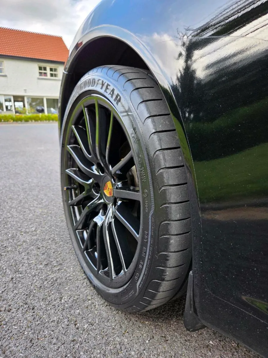 Porsche Carrera 911 (997) Manual - Image 3