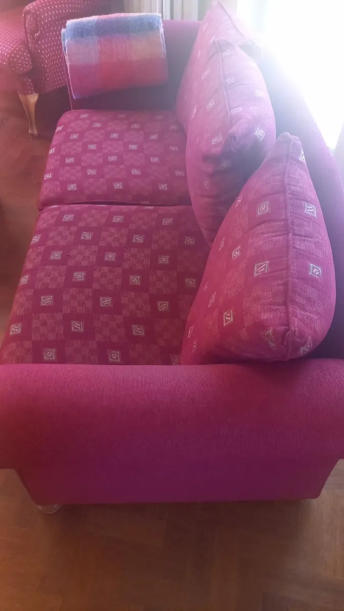3 seater Sofa - Image 2