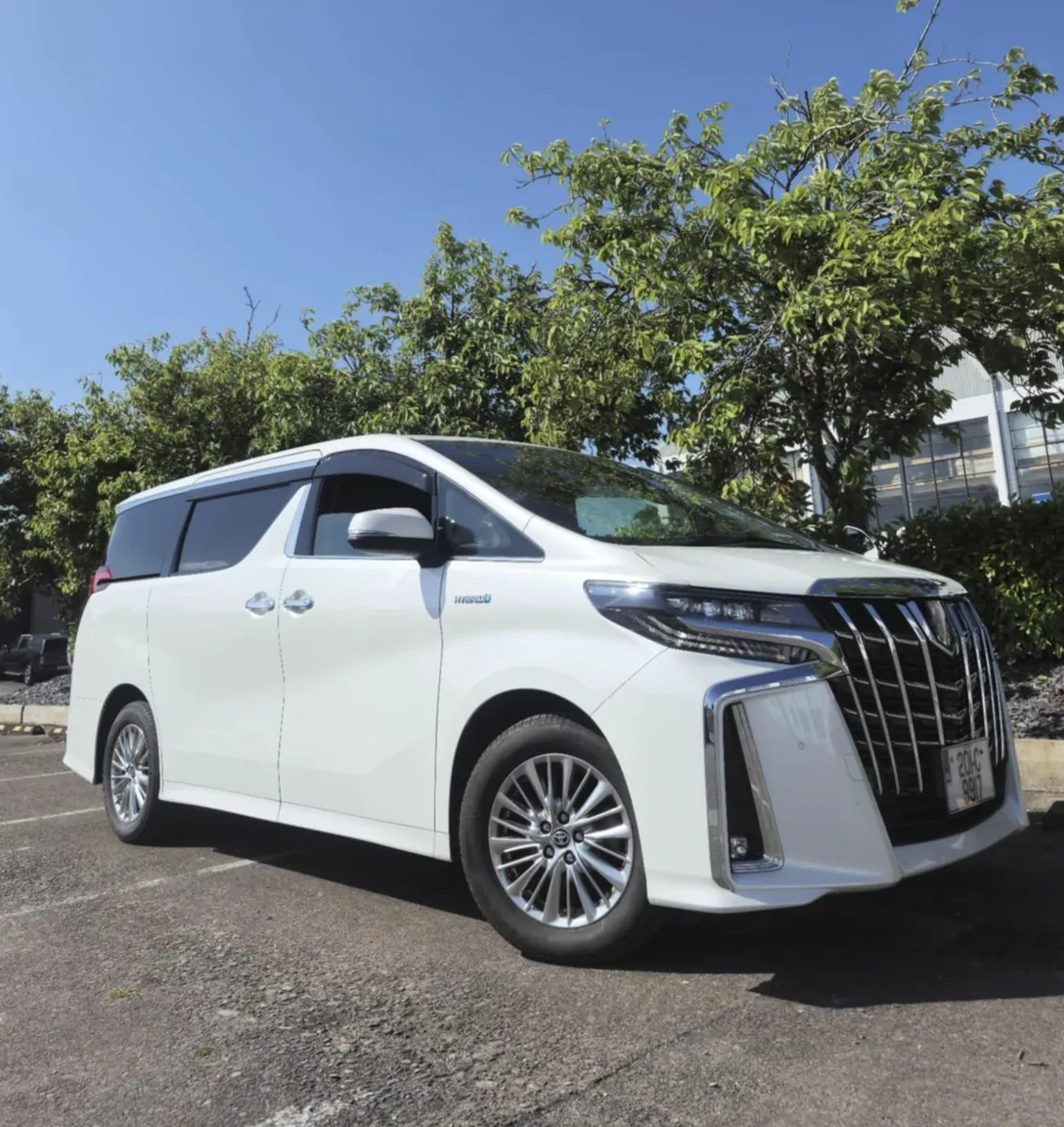 2020 Toyota Alphard, Beautiful Spec, Low Mileage - Image 1