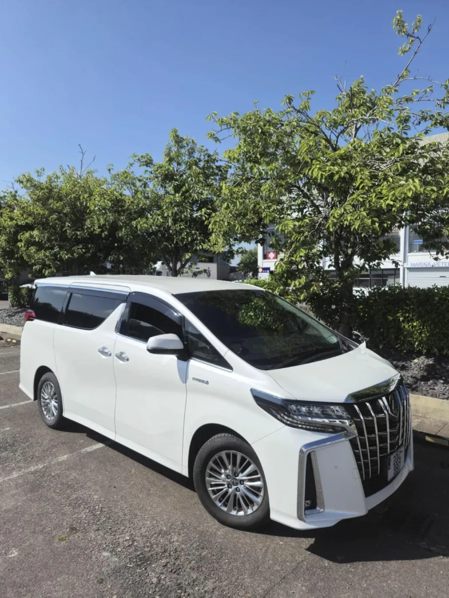 2020 Toyota Alphard, Beautiful Spec, Low Mileage - Image 4