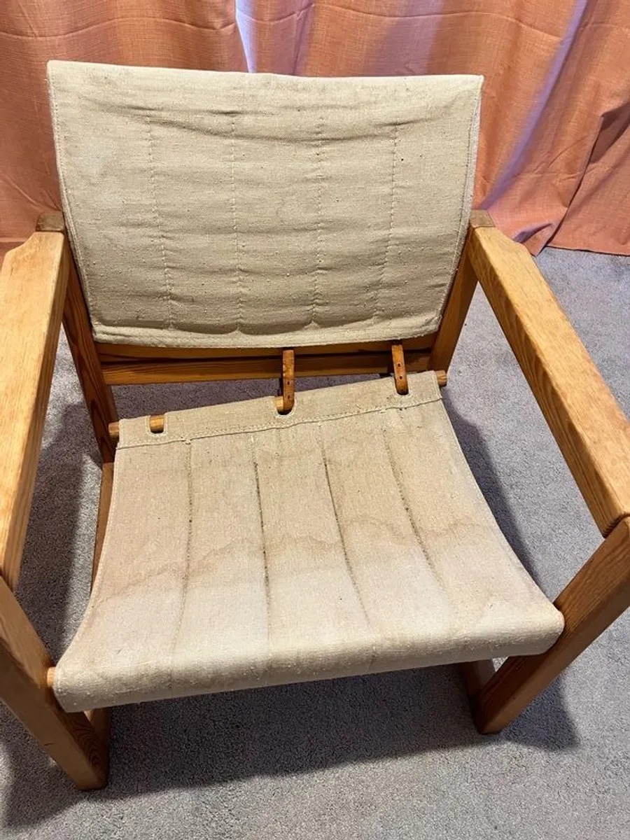 Armchair that needs some TLC - Image 3