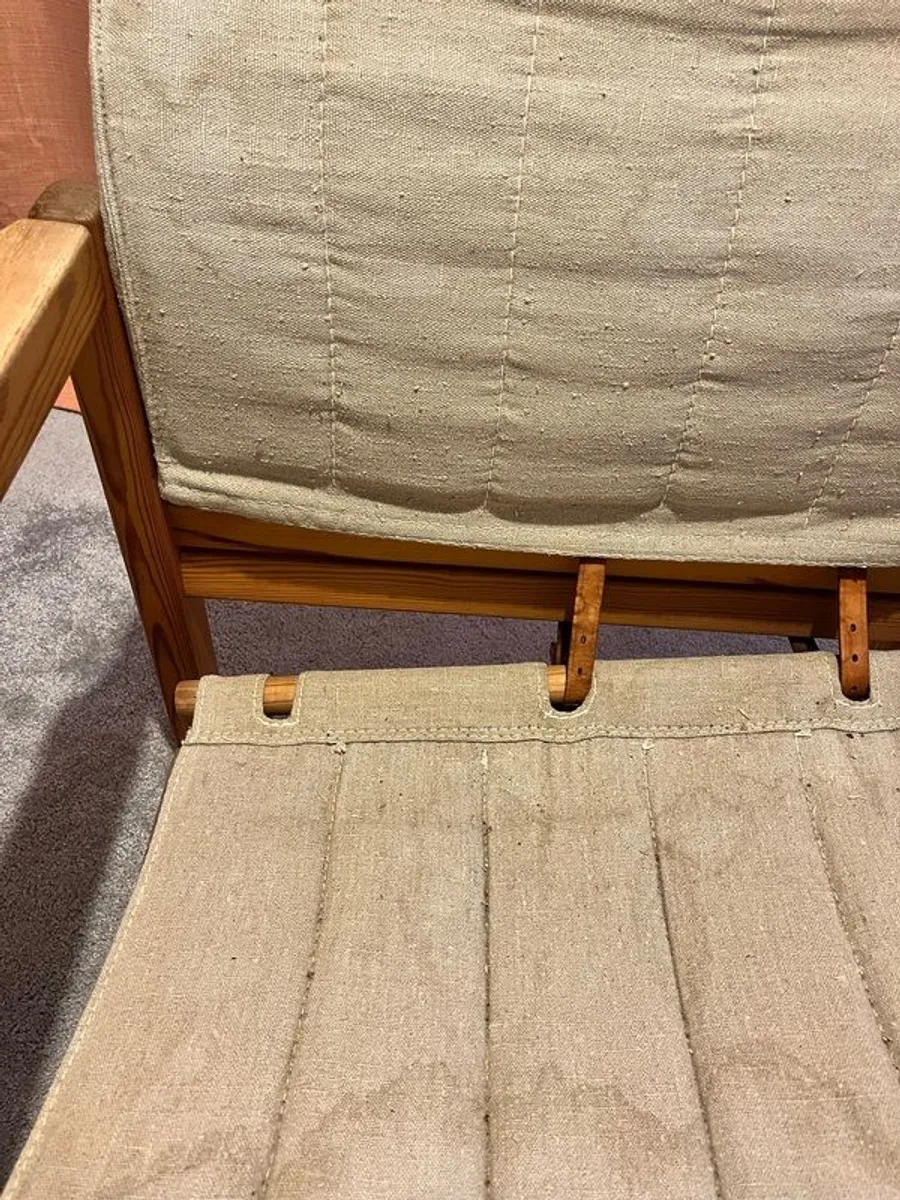 Armchair that needs some TLC - Image 4